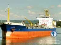 Nafta-/keemialaev müügiks
