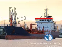 Nafta-/keemialaev müügiks