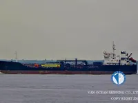 Nafta-/keemialaev müügiks