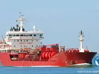 Nafta-/keemialaev müügiks