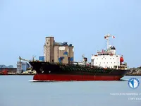 Nafta-/keemialaev müügiks
