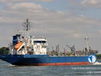 Nafta-/keemialaev müügiks
