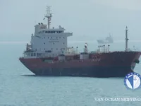 Nafta-/keemialaev müügiks
