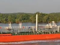 Nafta-/keemialaev müügiks