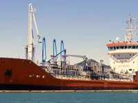 Nafta-/keemialaev müügiks