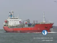 Nafta-/keemialaev müügiks