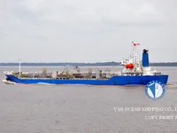 Nafta-/keemialaev müügiks