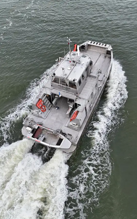 Katamaraan müügiks