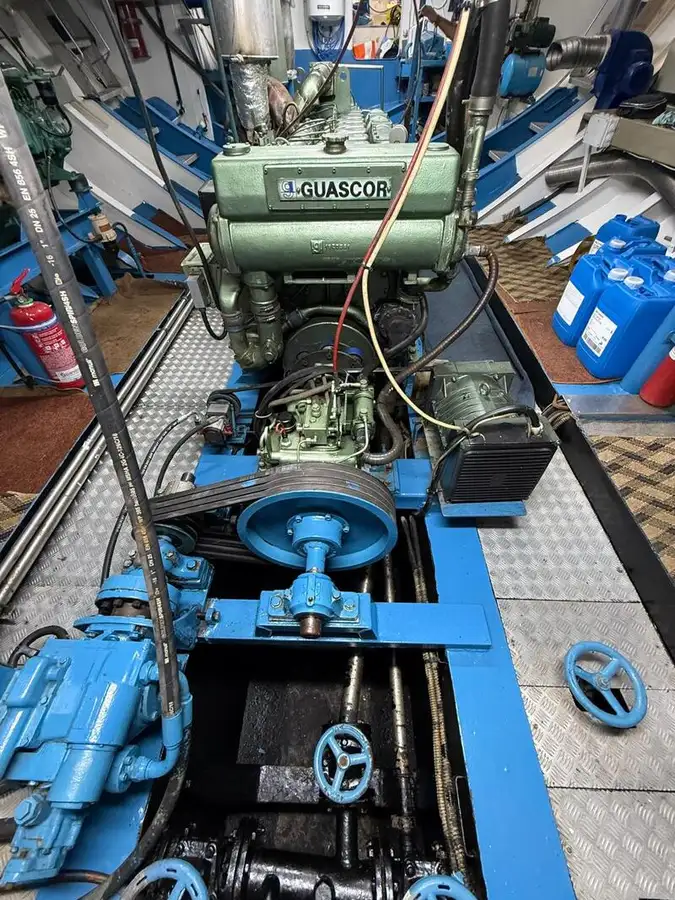 Kalatraaler müügiks