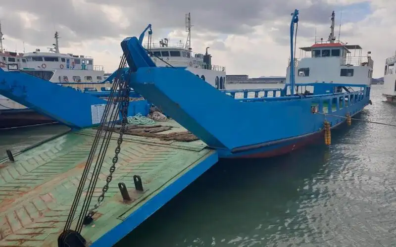 Maandumislaev, paak müügiks