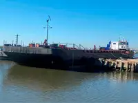 Puksiirlaev müügiks