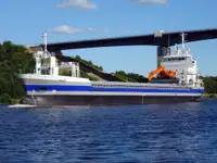 Puistlastilaev müügiks