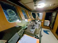 Maandumislaev, paak müügiks