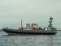 Jäik kummipaat müügiks